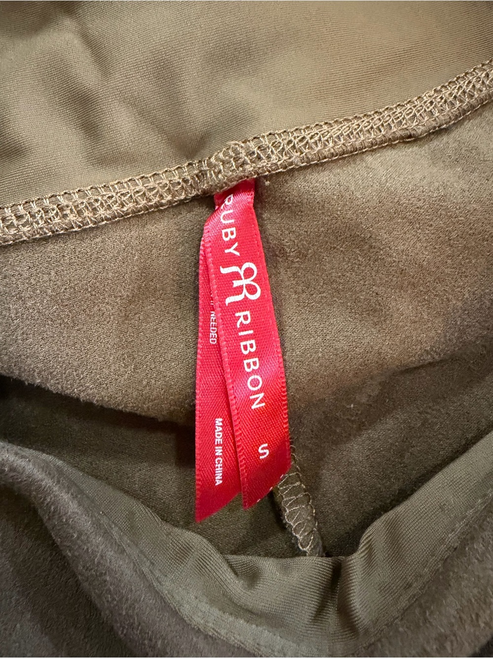 Ruby Ribbon Faux Suede Legging - Picture 8 of 8